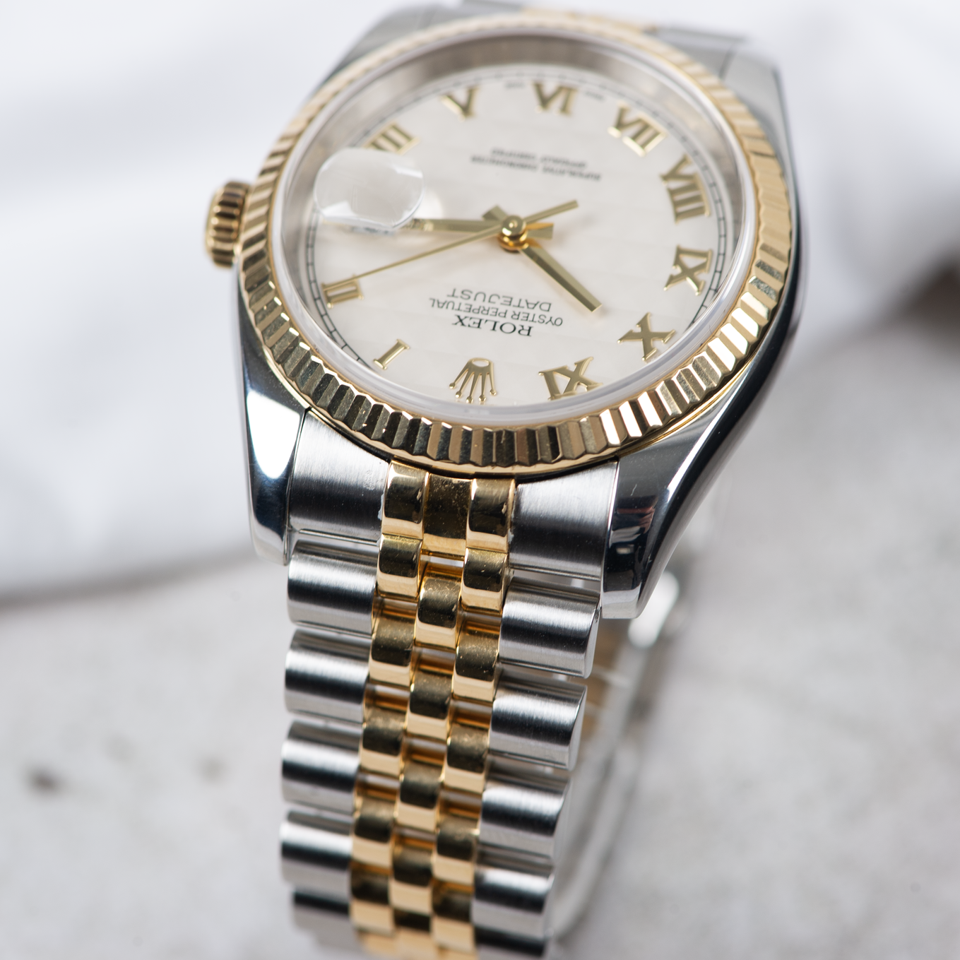 Rolex Oyster Perpetual Datejust 116233 Ivory Pyramid Dial 2005