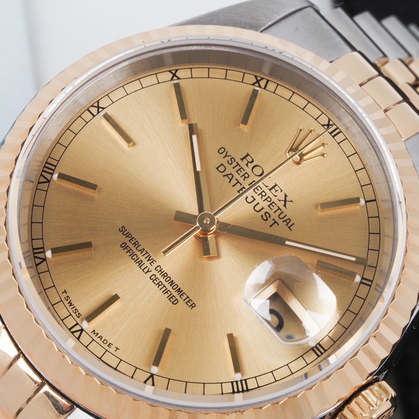 Rolex Oyster Perpetual Datejust 16233 Champagne Dial 1996 FULL SET