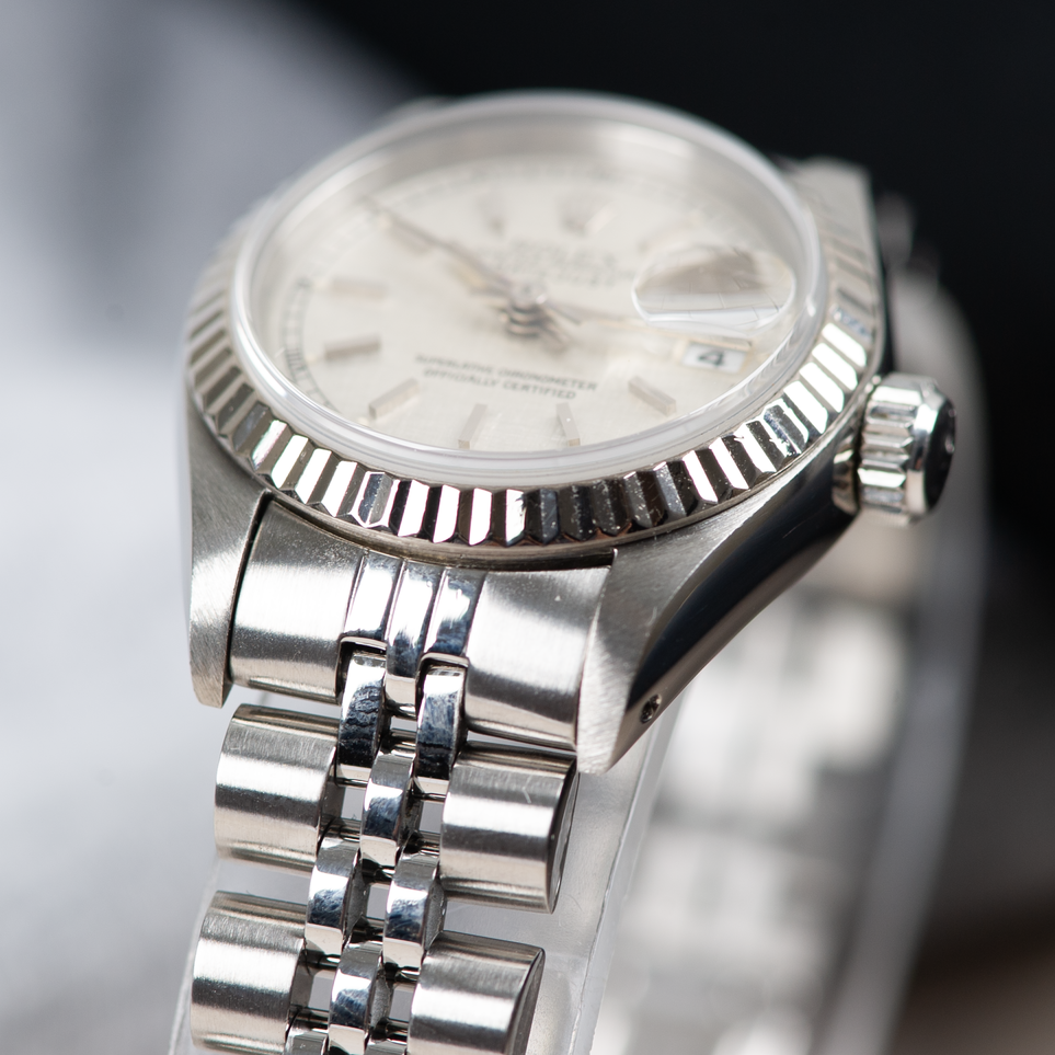時計 ROLEX OYSTER PERPETUAL DATEJUST 79174G ロレックス79174を購入する | Chrono24