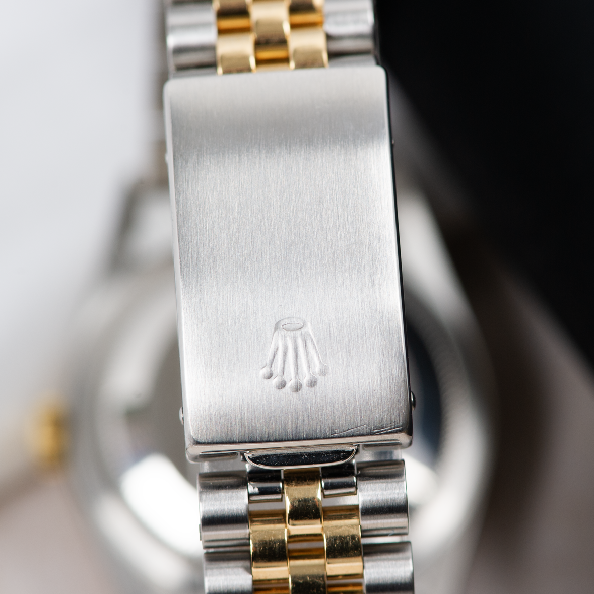 Rolex Oyster Perpetual Datejust 16233 Champagne Diamond Dial 1989