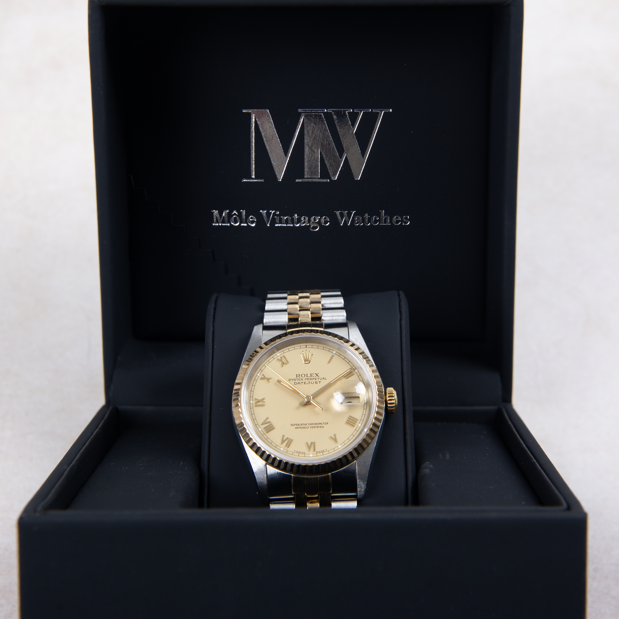 Rolex Oyster Perpetual Datejust 16233 Champagne Small Roman Dial 1991